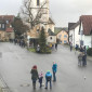 Heiliger Abend auf dem Dorfplatz in Rothausen